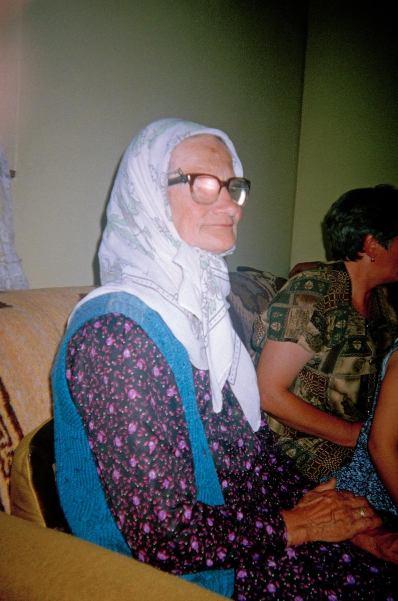 Diese Frau hat ihren Mann und zwei Söhne im Krieg verloren.